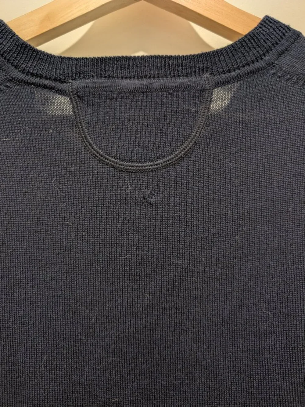 Raffi Navy Merino Wool V-Neck Sweater Men's L